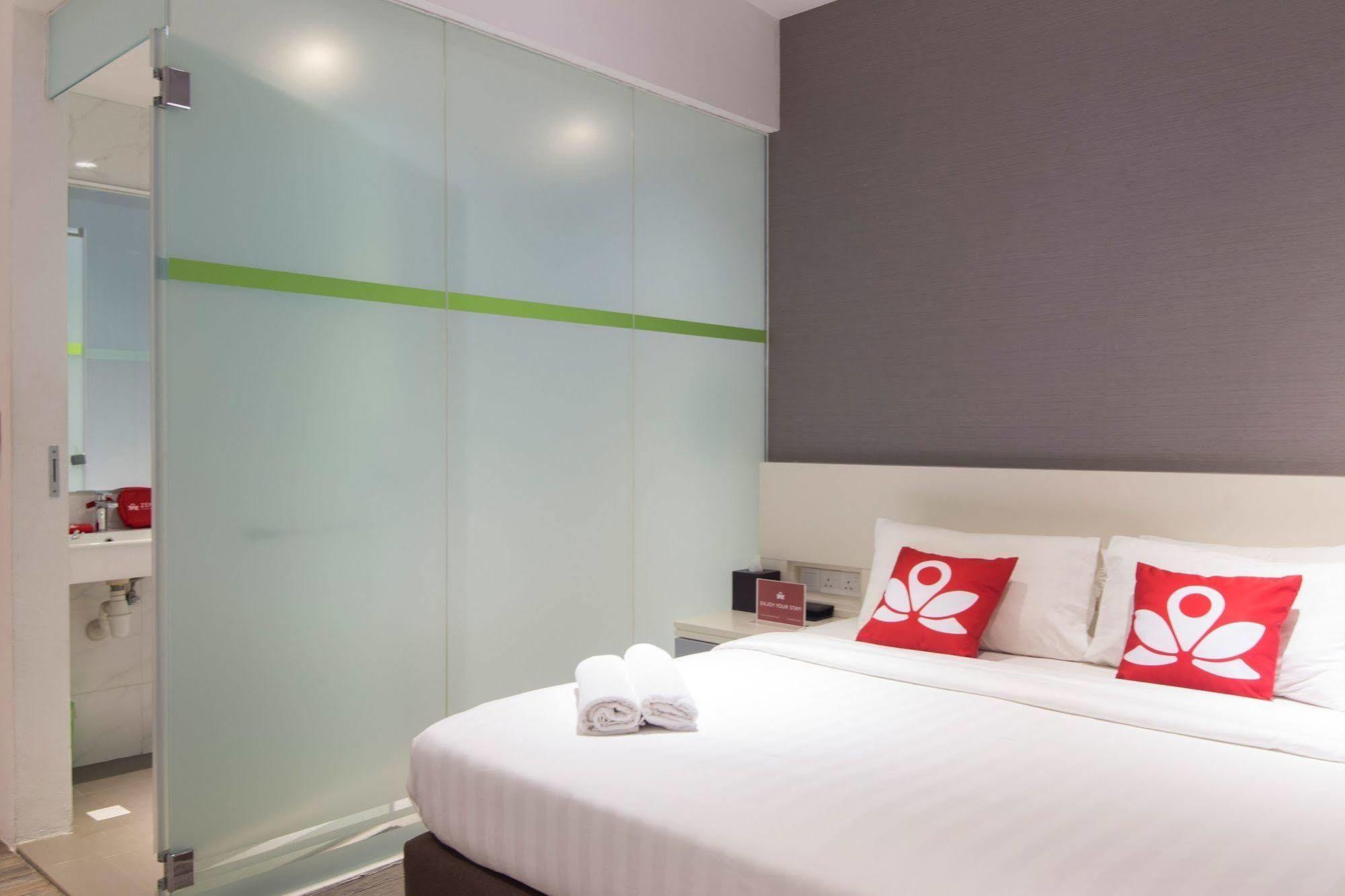 Zen Rooms Macallum George Town Exteriér fotografie